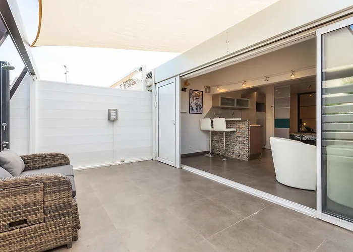 Апартаменты Jacuzzi Naturist Wifi Port Nature 1 *